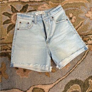 Abercrombie & Fitch The Dad High Rise Shorts